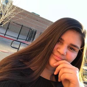 Meet your Posher, Alicia